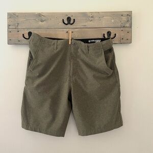 Men's Volcom shorts